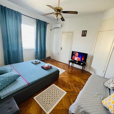 Unirii Downtown Apartment Bukarest Eksteriør billede