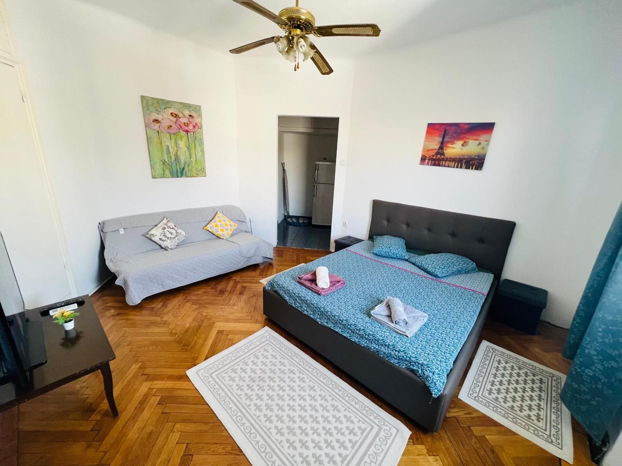 Unirii Downtown Apartment Bukarest Eksteriør billede